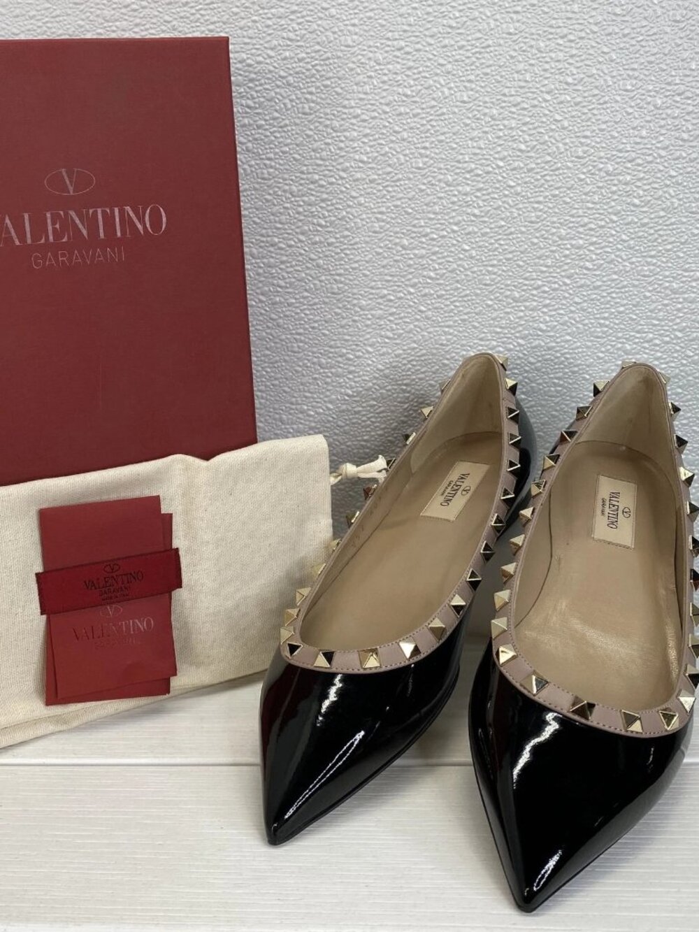 Valentino Garavani Patent Rockstud Ballet Women's Size 8.5 Leather Black Poudre